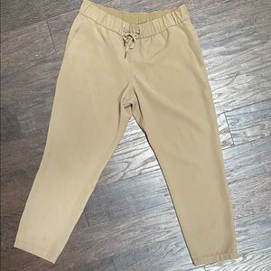 Lulu Lemon On the Fly Pant